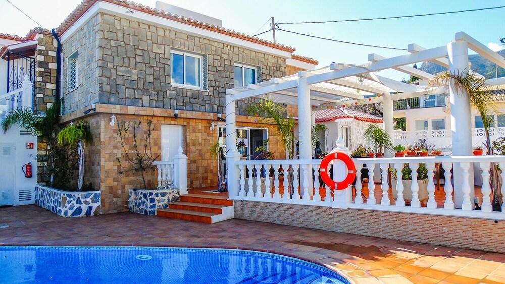 Hotel Casa Dia Y Noche Κάλπε Εξωτερικό φωτογραφία