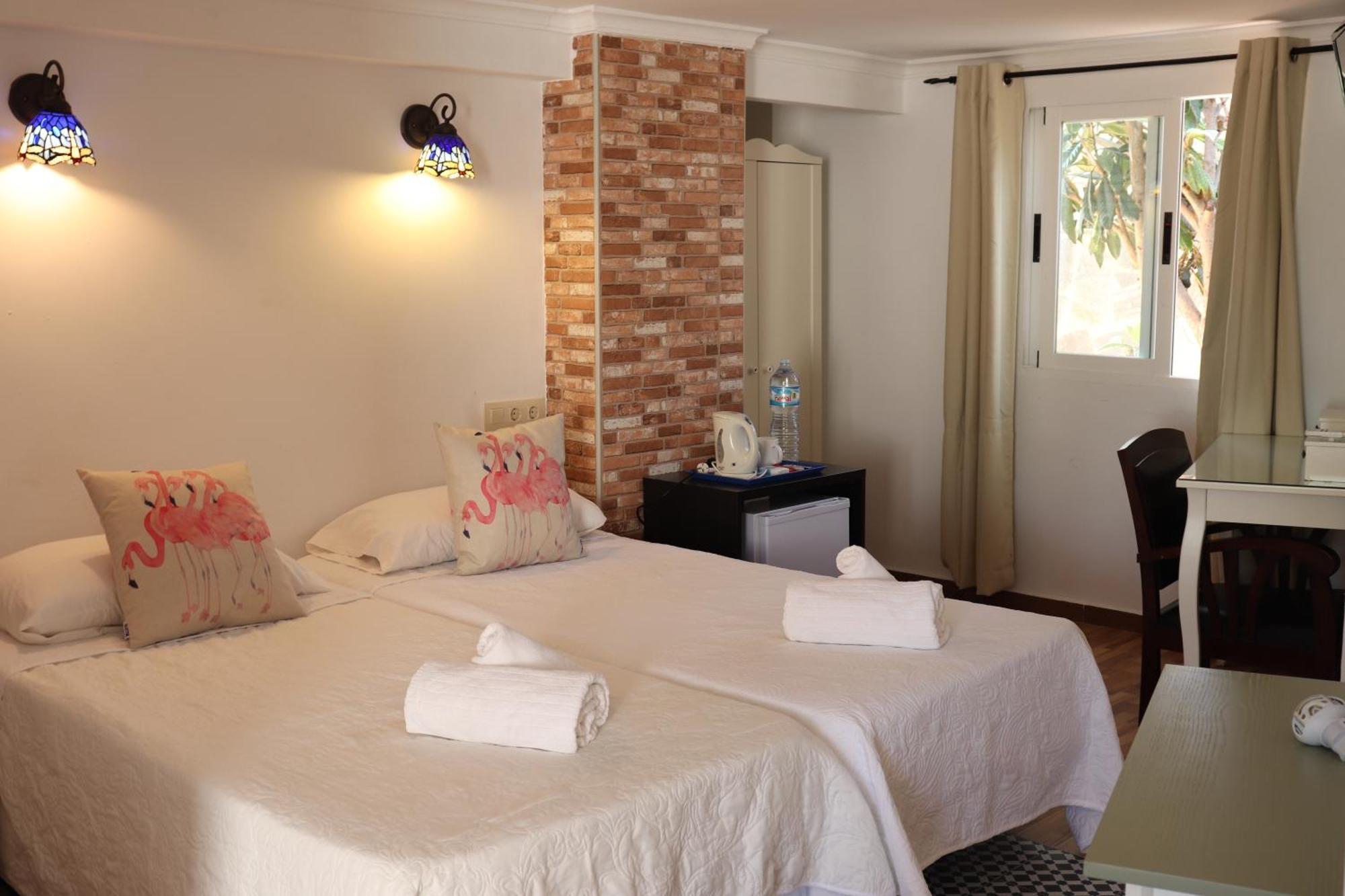 Hotel Casa Dia Y Noche Κάλπε Εξωτερικό φωτογραφία